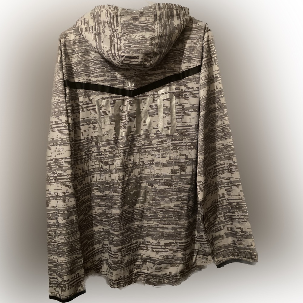Light weight ecko jacket - Picture 2 of 3